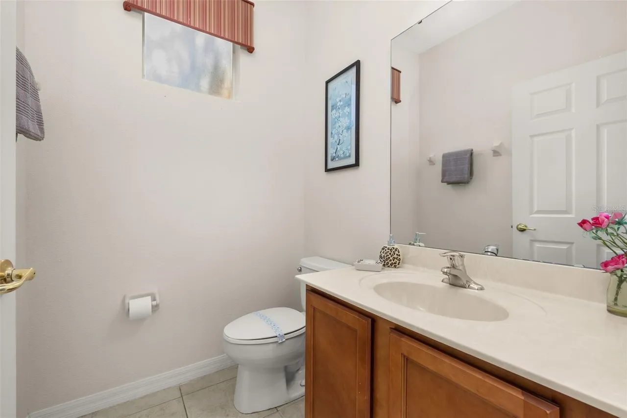 Slide show image of the Orlando Florida Home for Sale 42