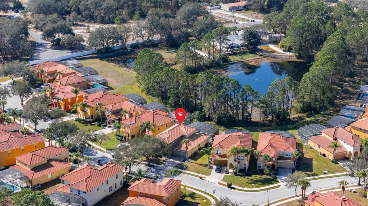 Slide show image of the Orlando Florida Home for Sale 73