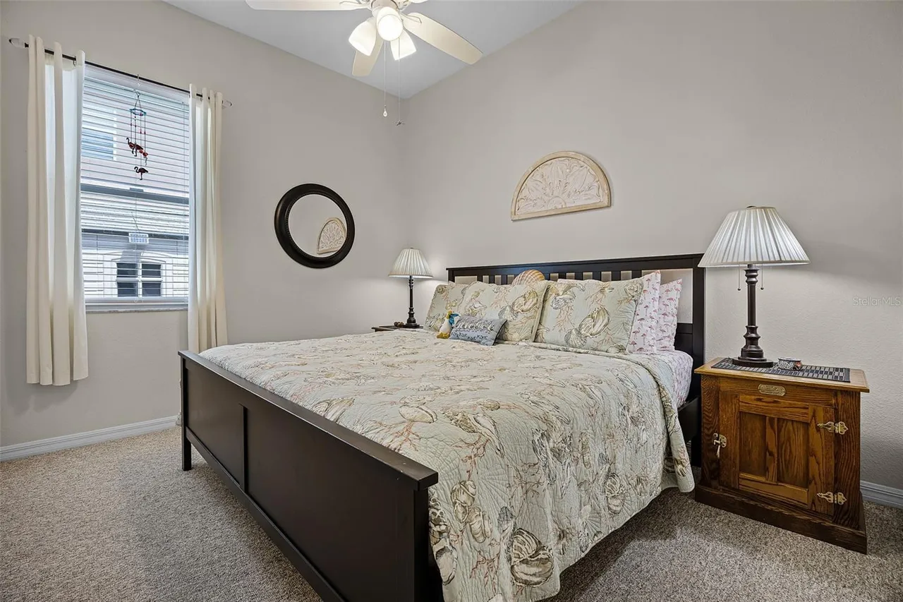 Slide show image of the Orlando Florida Home for Sale 27