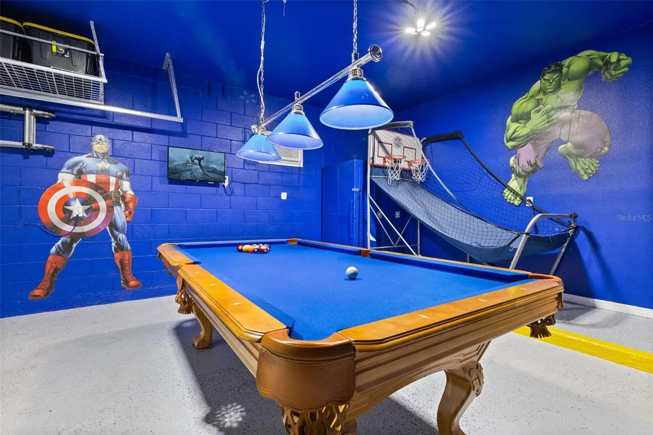 Slide show image of the Orlando Florida Home for Sale 43