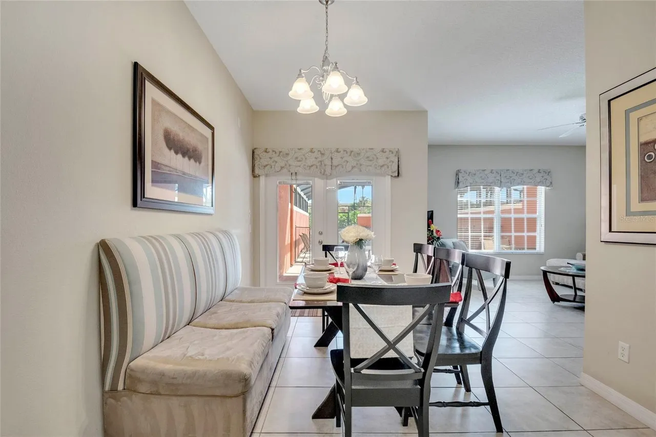 Slide show image of the Orlando Florida Home for Sale 13