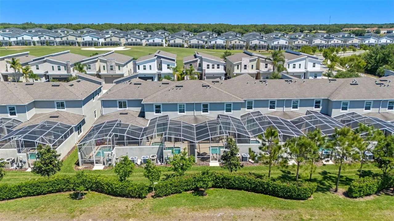 Slide show image of the Orlando Florida Home for Sale 47