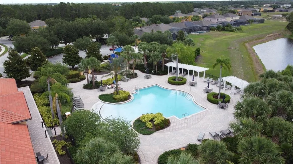 Slide show image of the Orlando Florida Home for Sale 79