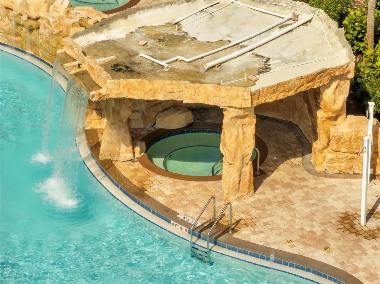 Slide show image of the Orlando Florida Home for Sale 63