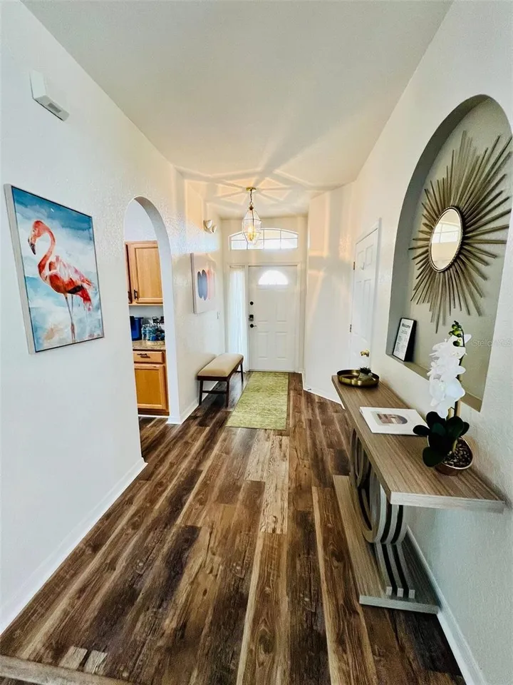 Slide show image of the Orlando Florida Home for Sale 15