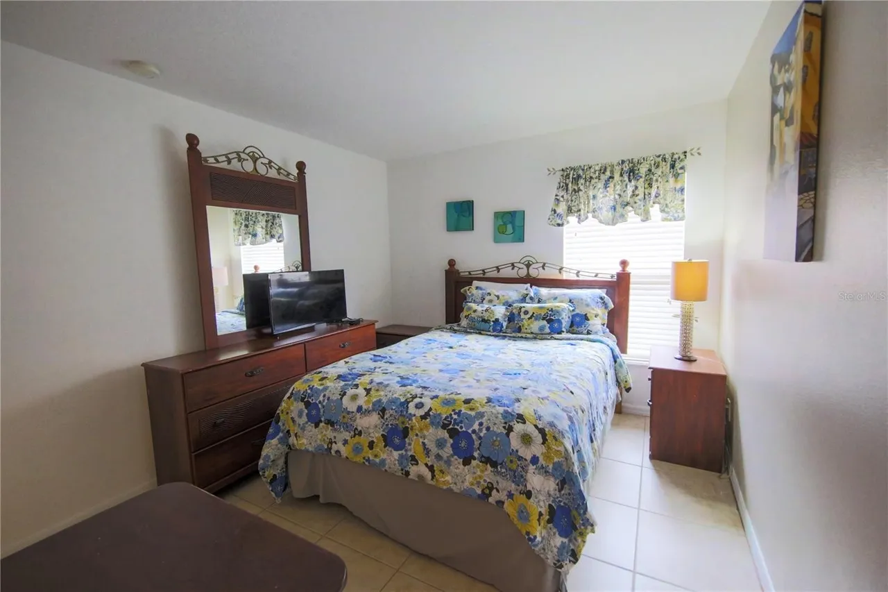 Slide show image of the Orlando Florida Home for Sale 19