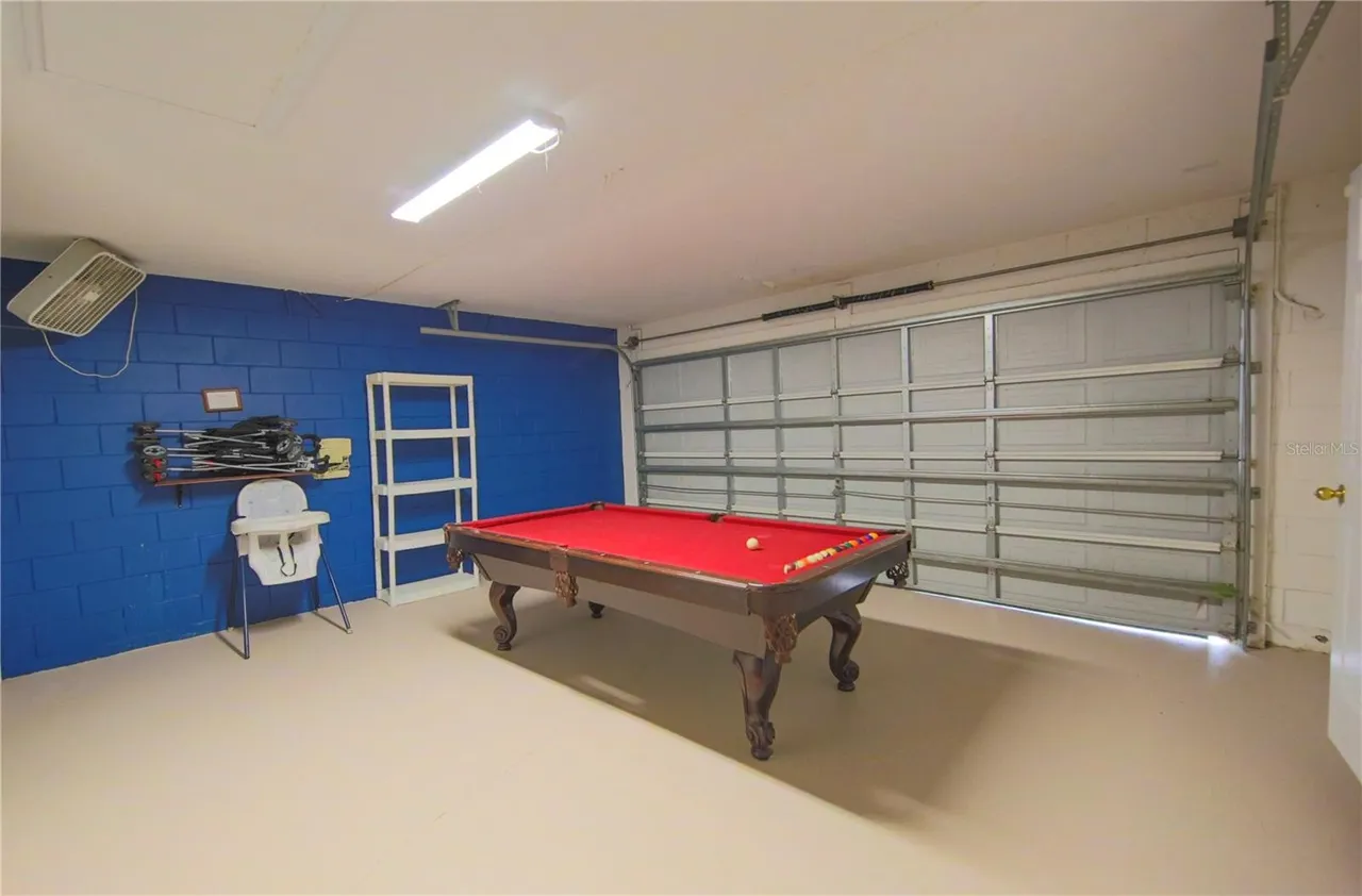 Slide show image of the Orlando Florida Home for Sale 23