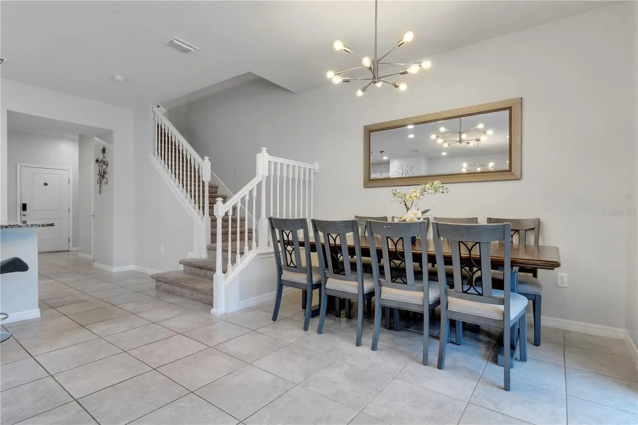 Slide show image of the Orlando Florida Home for Sale 15