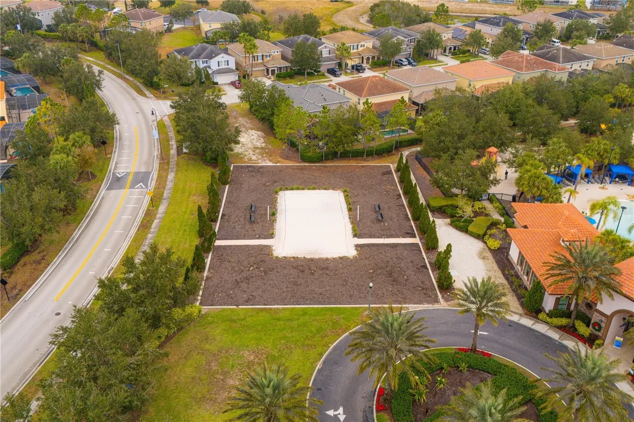 Slide show image of the Orlando Florida Home for Sale 44