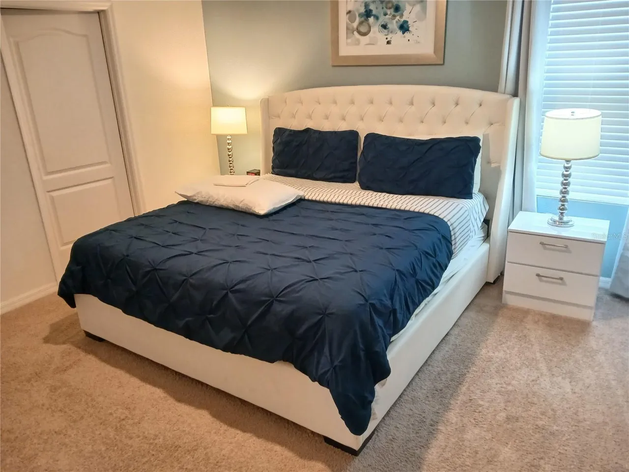 Slide show image of the Orlando Florida Home for Sale 36