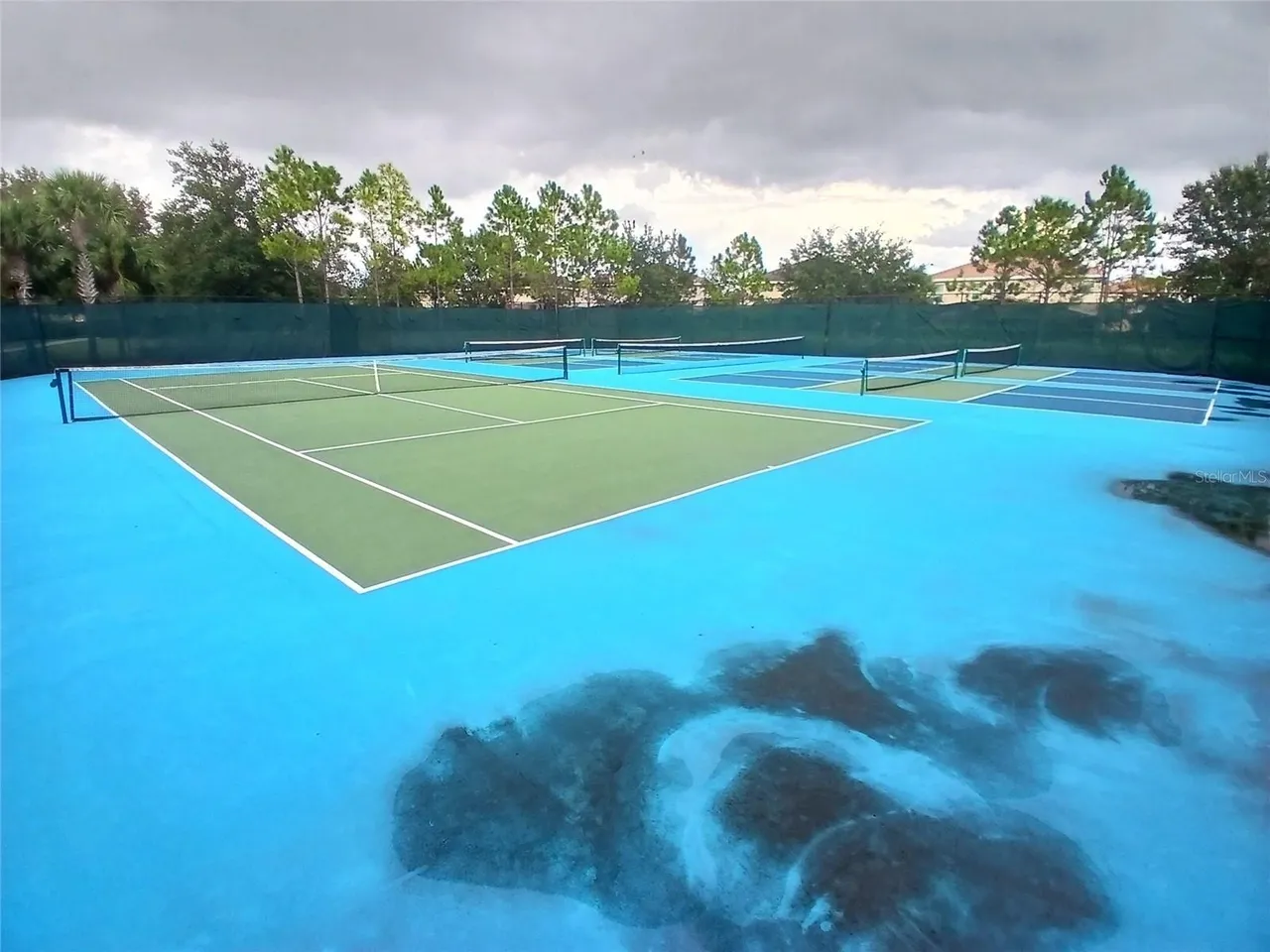 Slide show image of the Orlando Florida Home for Sale 58