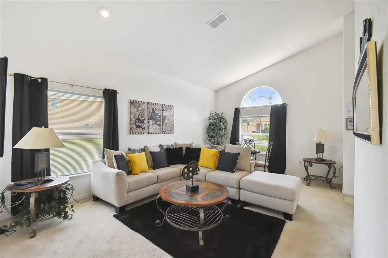 Slide show image of the Orlando Florida Home for Sale 06