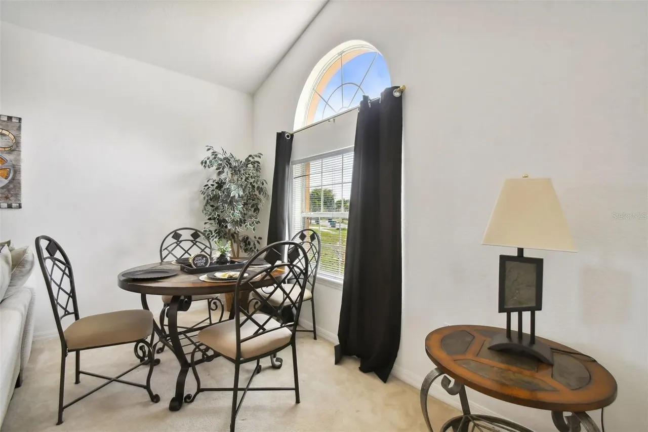 Slide show image of the Orlando Florida Home for Sale 07