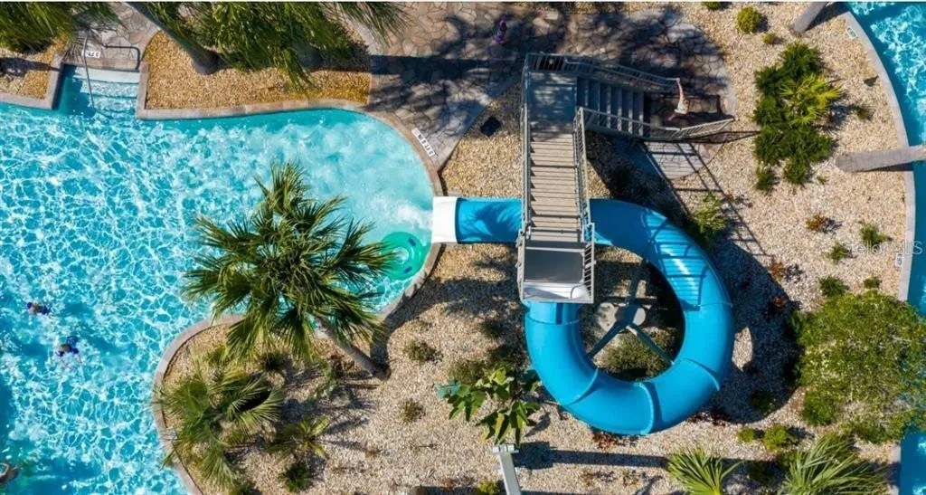 Slide show image of the Orlando Florida Home for Sale 36