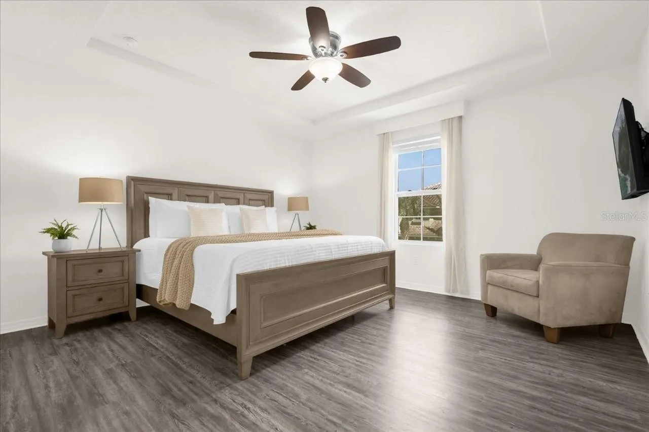 Slide show image of the Orlando Florida Home for Sale 07