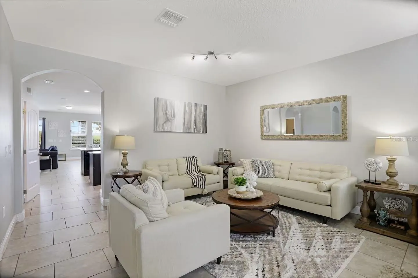 Slide show image of the Orlando Florida Home for Sale 03