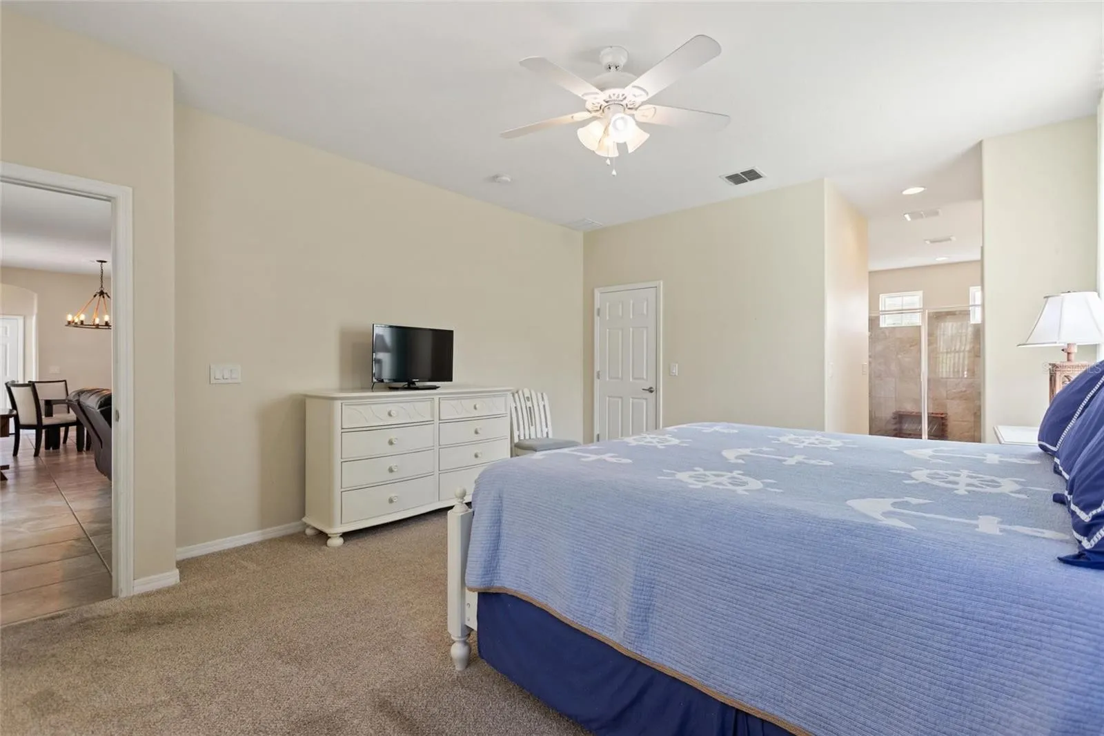 Slide show image of the Orlando Florida Home for Sale 21