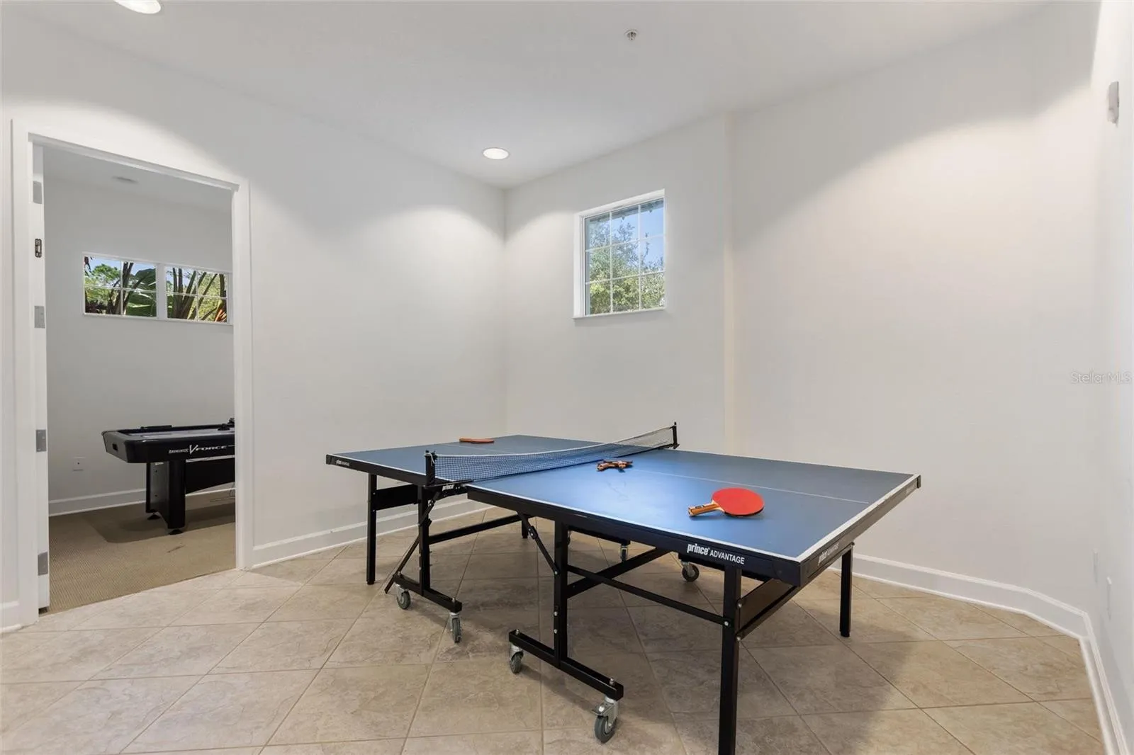 Slide show image of the Orlando Florida Home for Sale 69