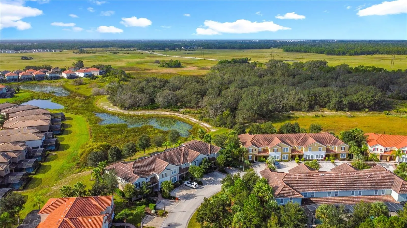 Slide show image of the Orlando Florida Home for Sale 35