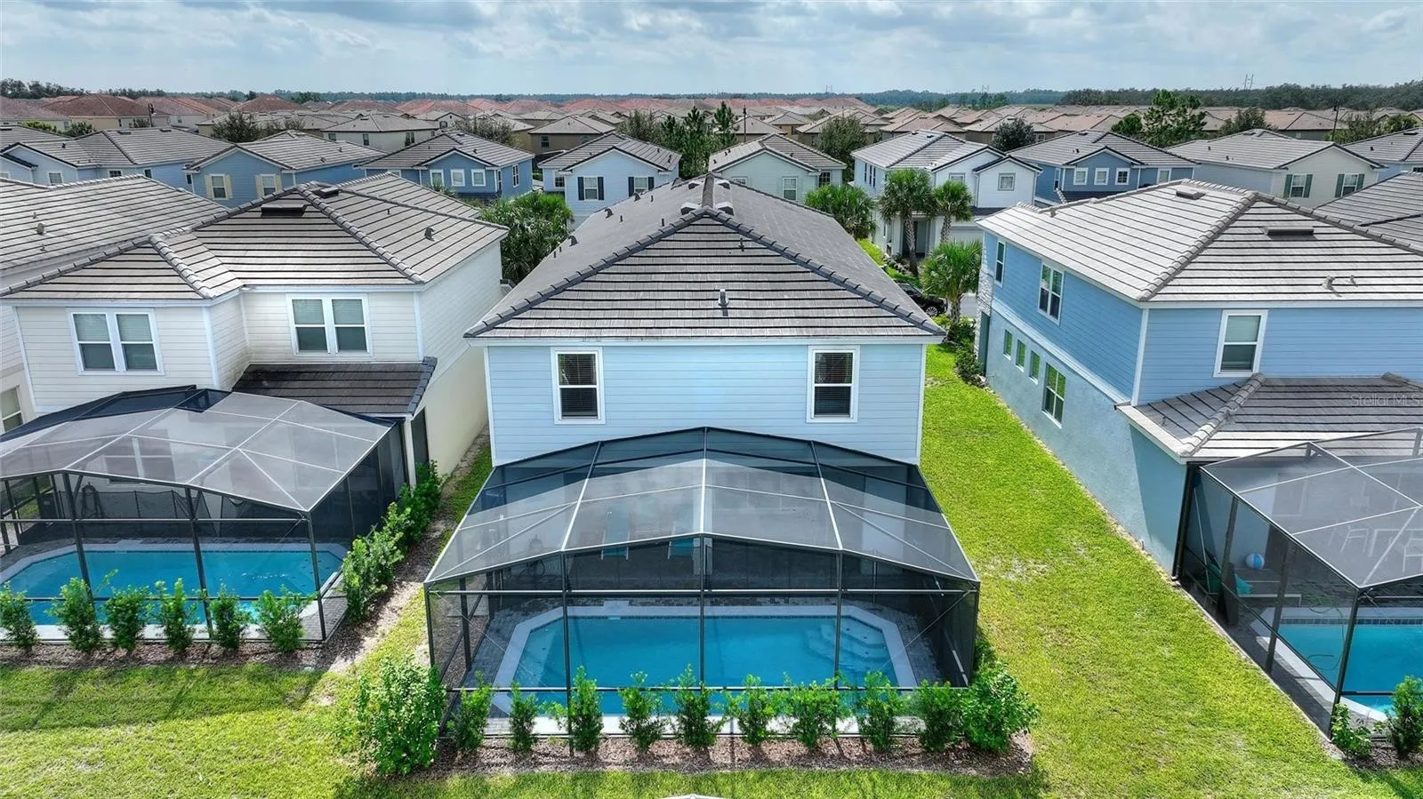 Slide show image of the Orlando Florida Home for Sale 58