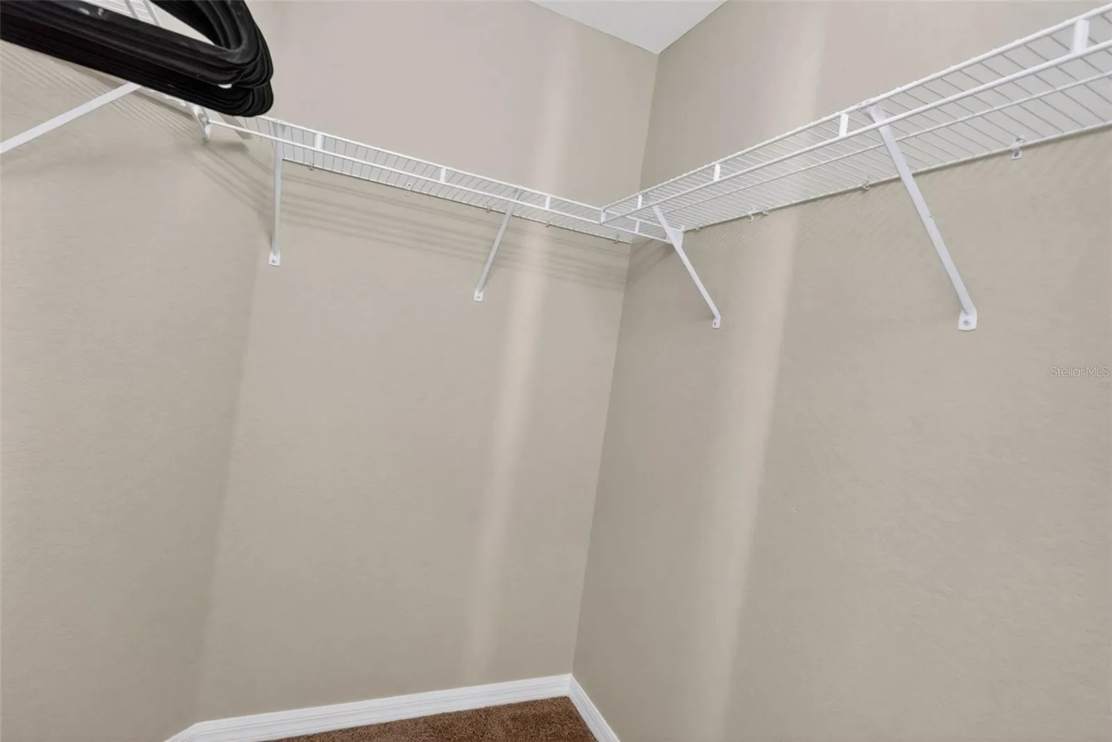 Slide show image of the Orlando Florida Home for Sale 16