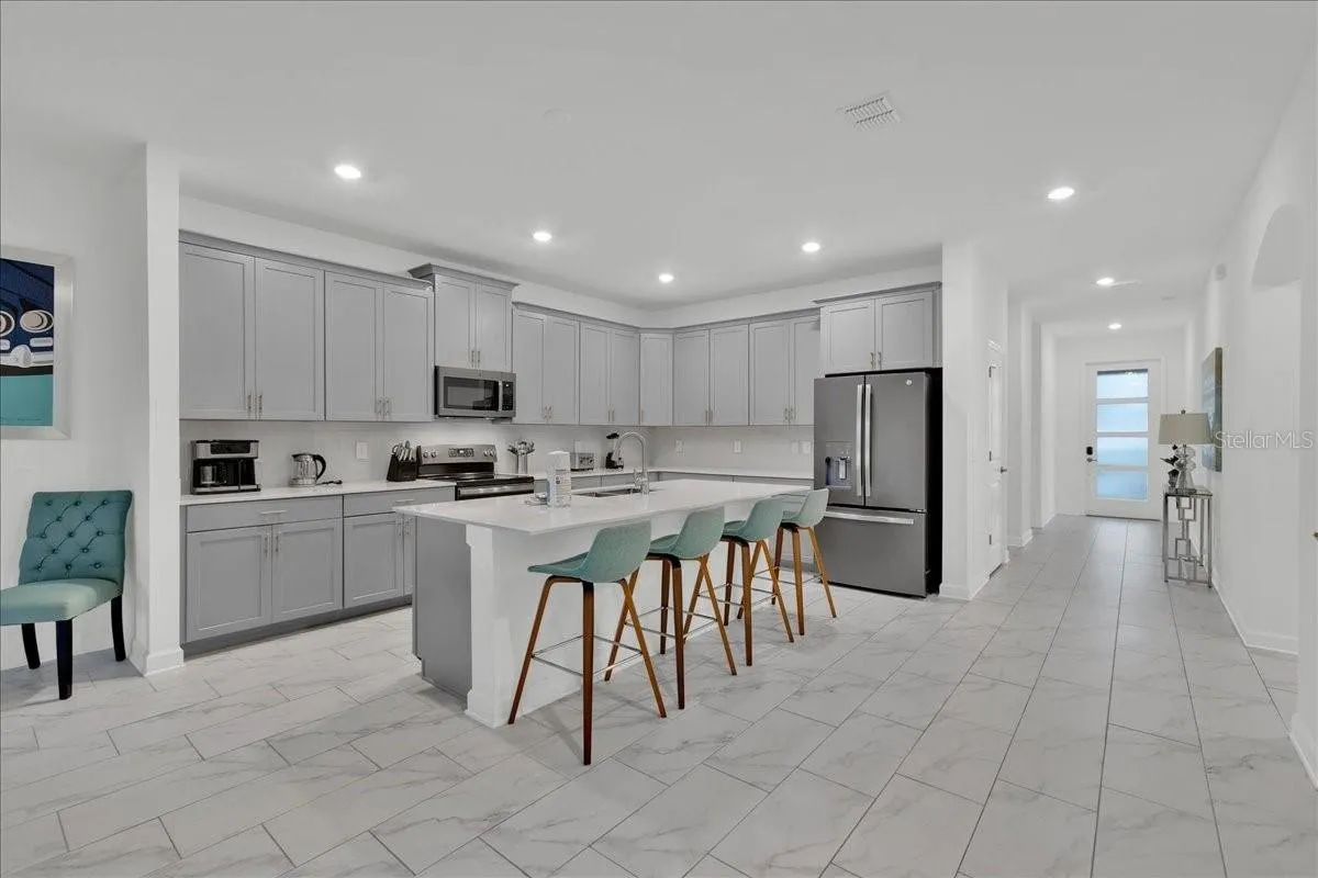 Slide show image of the Orlando Florida Home for Sale 02