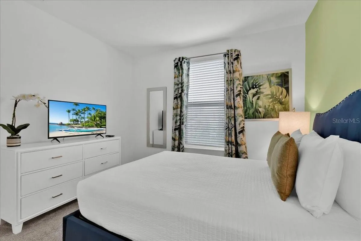 Slide show image of the Orlando Florida Home for Sale 14