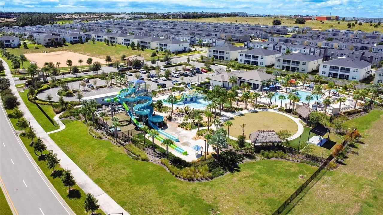 Slide show image of the Orlando Florida Home for Sale 29