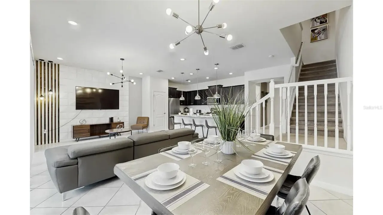 Slide show image of the Orlando Florida Home for Sale 09