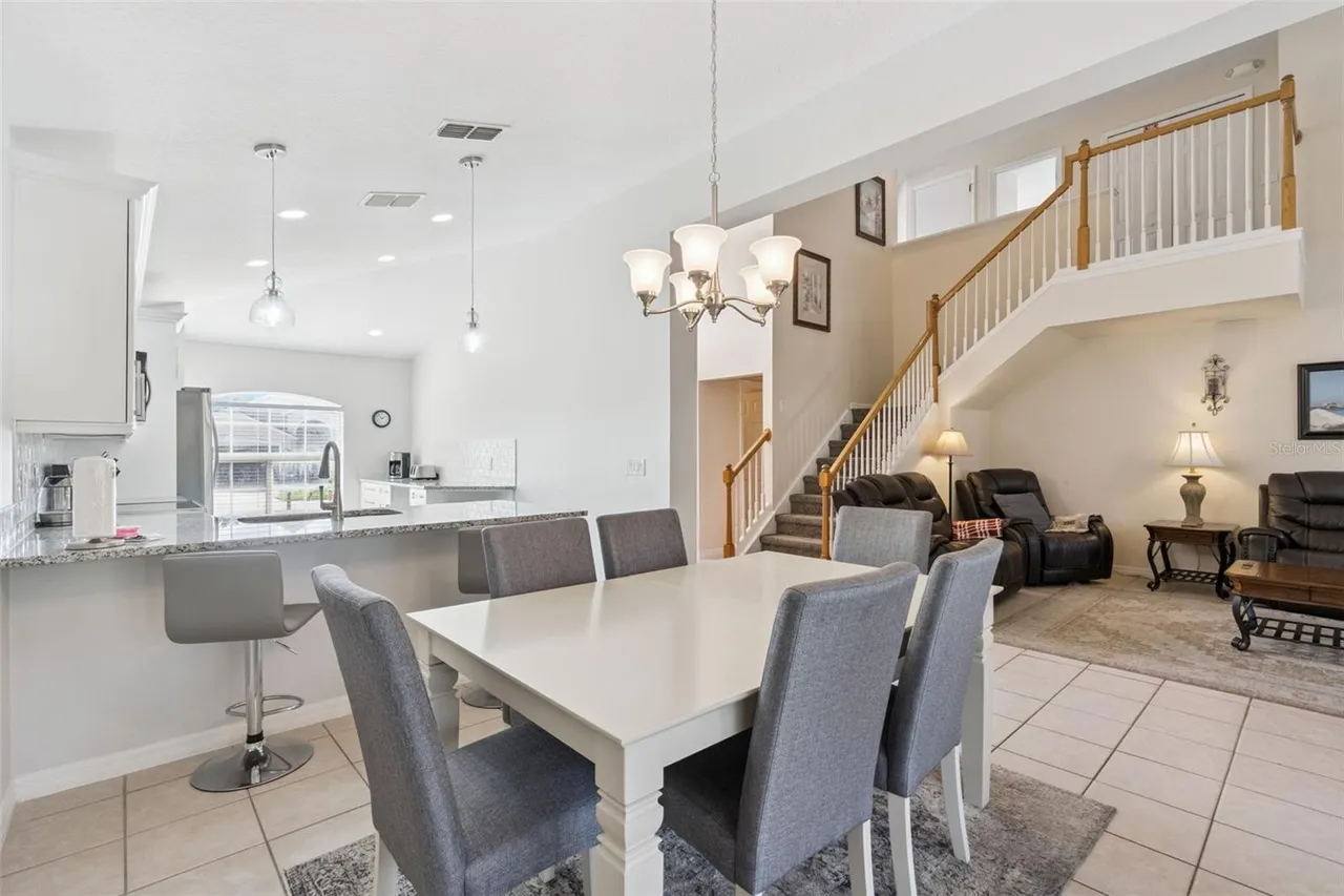 Slide show image of the Orlando Florida Home for Sale 15