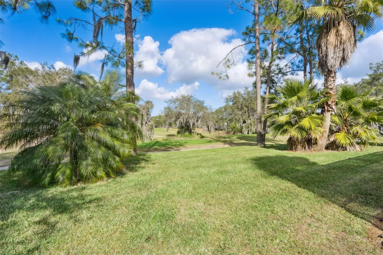 Slide show image of the Orlando Florida Home for Sale 42