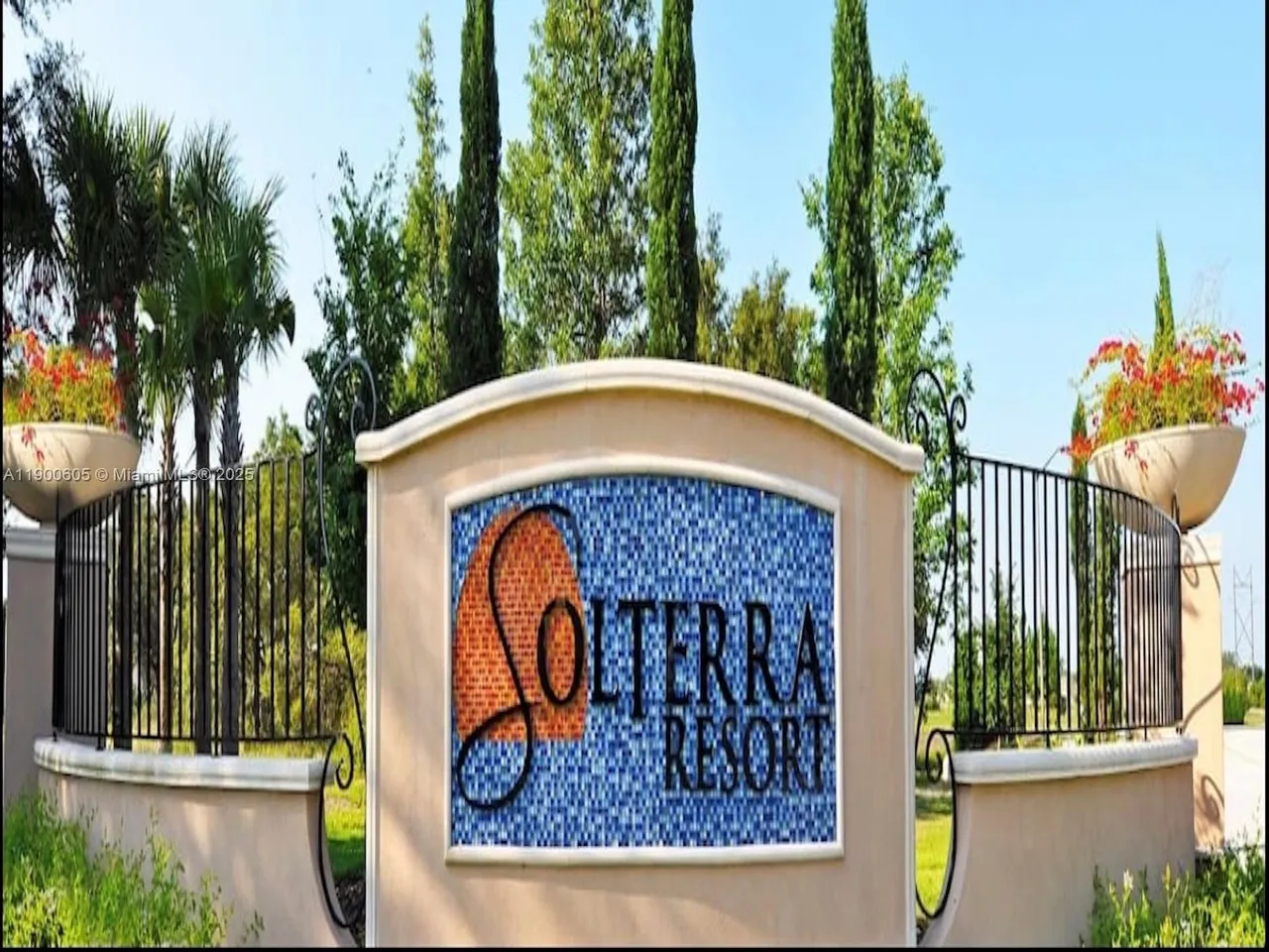 Slide show image of the Orlando Florida Home for Sale 24